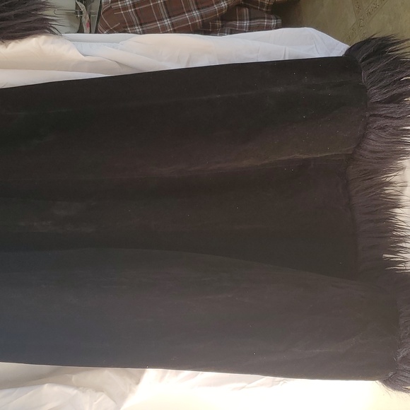 Vintage Sharagano Black Velvet faux fur trim long coat - Picture 5 of 12